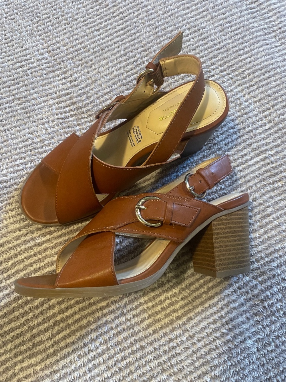 Liz Claiborne block heel sandals